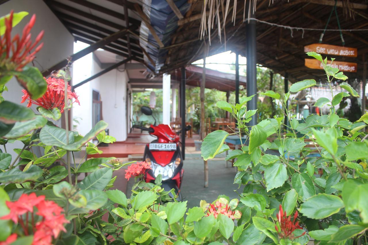 Julie Guest House แทนกาลเล ภายนอก รูปภาพ