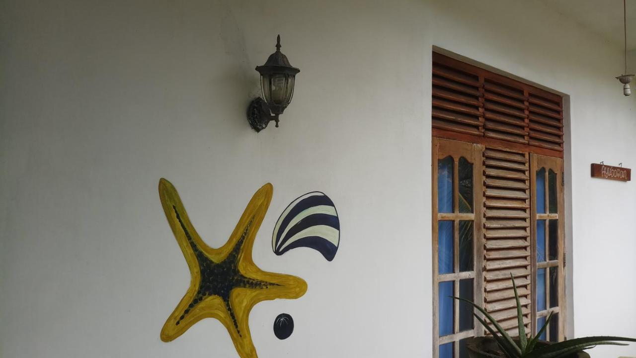Julie Guest House แทนกาลเล ภายนอก รูปภาพ